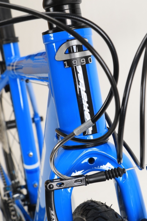 日本のサイクリングシーンにマッチさせたクロスバイク
